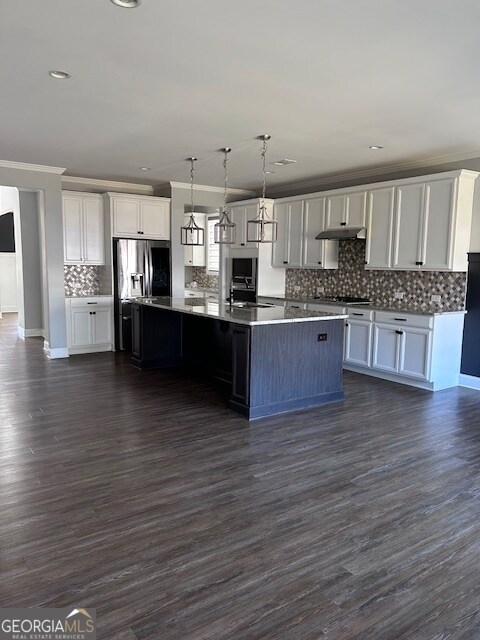 Building Photo - 1650 Albion Dr