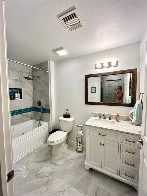 Building Photo - 4810 Pecan Ln