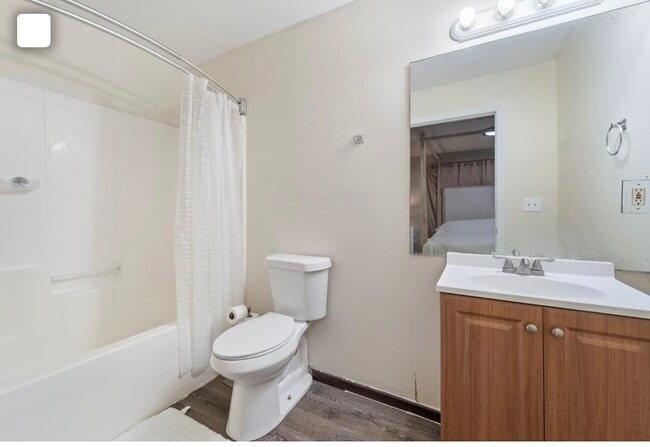 Building Photo - 5005 Squaw Ln