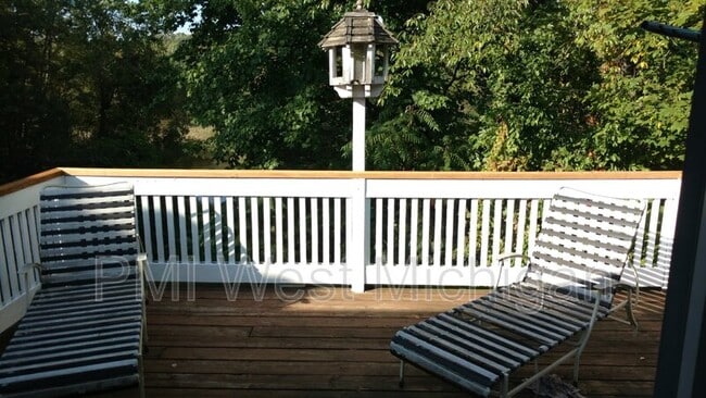 Building Photo - 1275 104th St SW