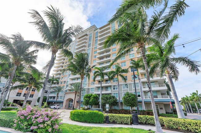 Building Photo - 625 Casa Loma Blvd