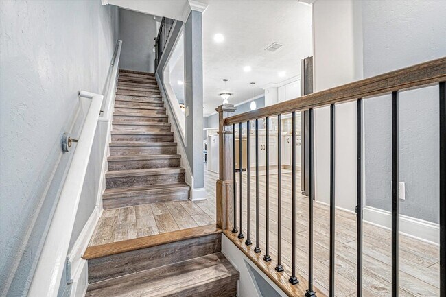 Building Photo - 3385 Coastal Hwy