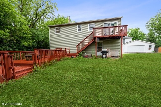Building Photo - 544 N Hainesville Rd