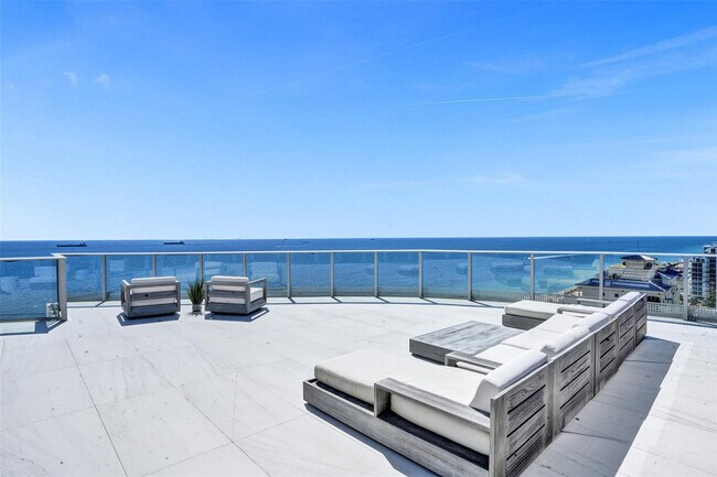 Building Photo - 701 N Fort Lauderdale Beach Blvd