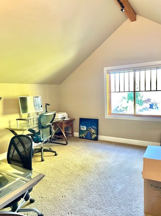 Building Photo - 535 NW Florida Ave