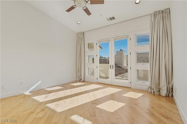 Building Photo - 5101 Mountain Foliage Dr