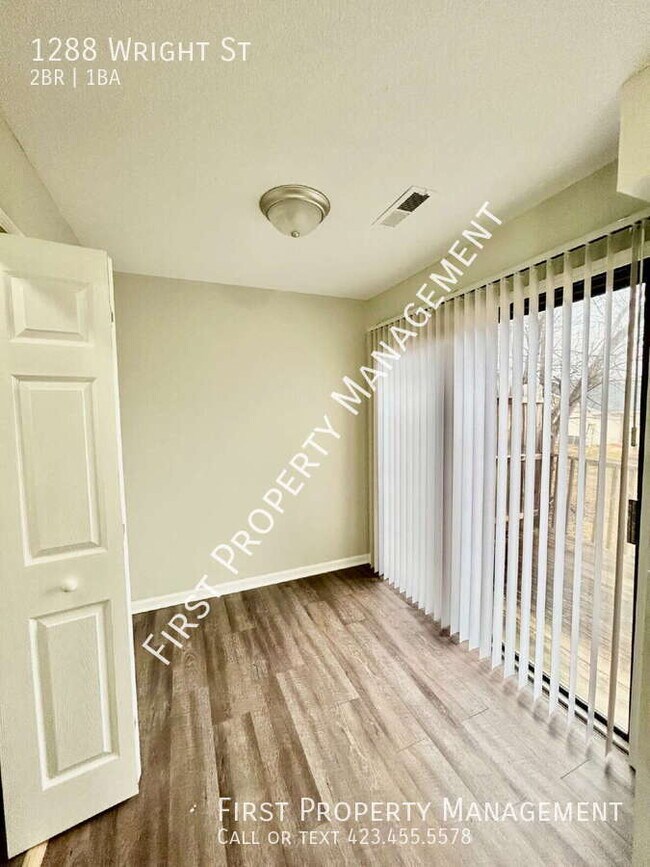 Building Photo - 1288 Wright St