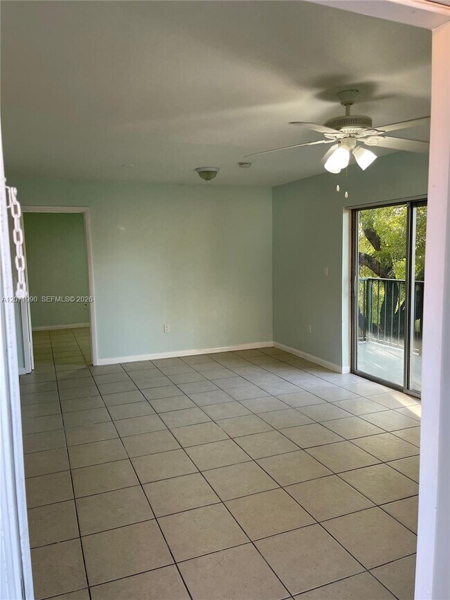 Building Photo - 6821 SW 129th Ave