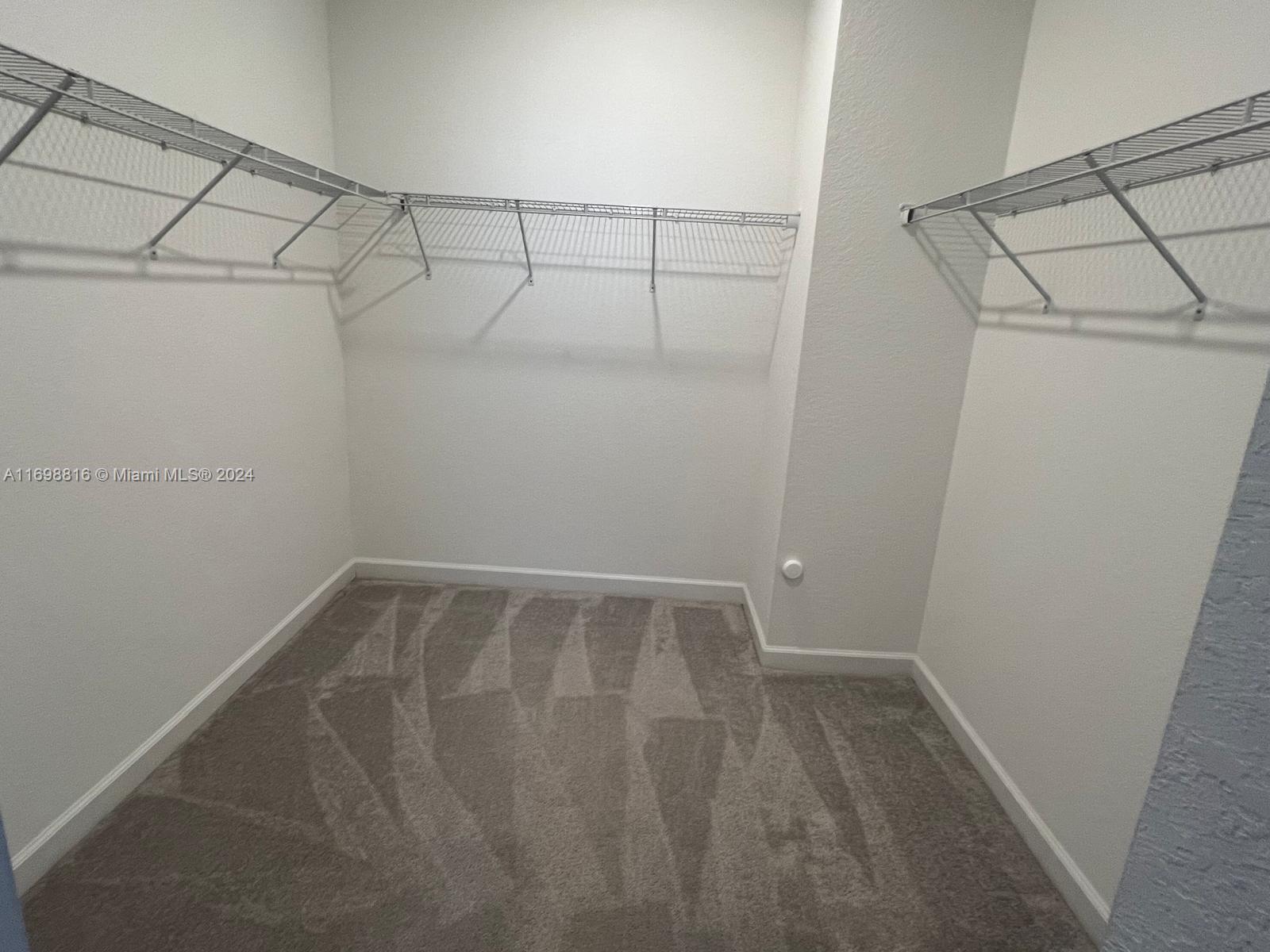 Building Photo - 256 SW 159th Ter