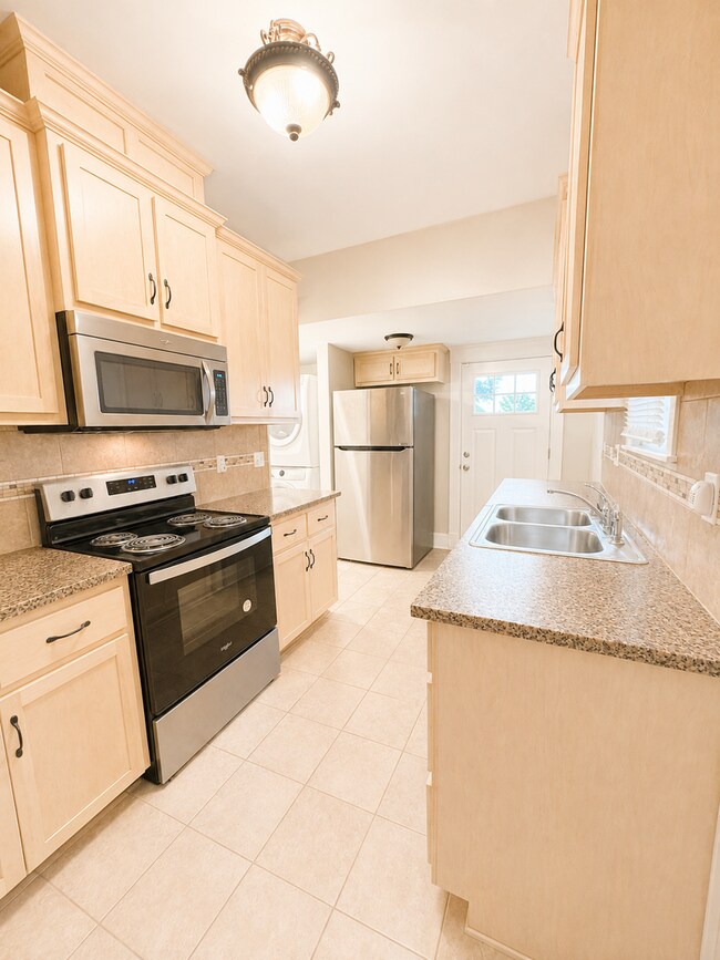 Building Photo - Character-Filled 3-Bedroom Home