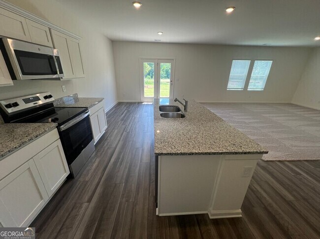 Building Photo - 7760 Sudbury Cir