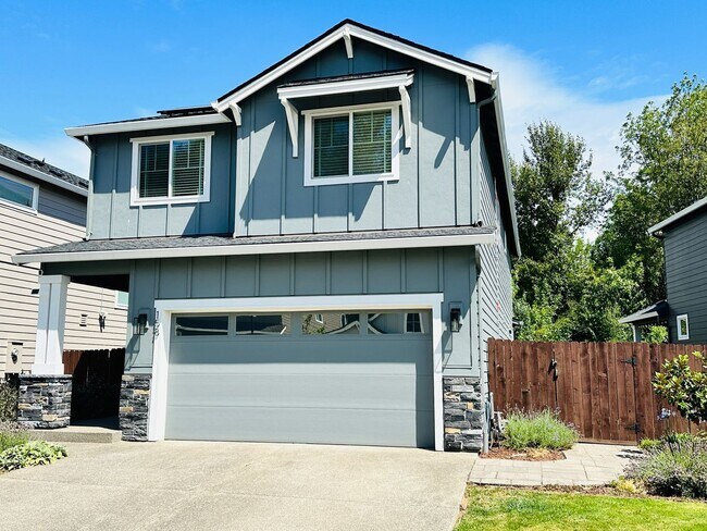 Building Photo - Charming Newer Ridgefield Home with Upgrades Throughout