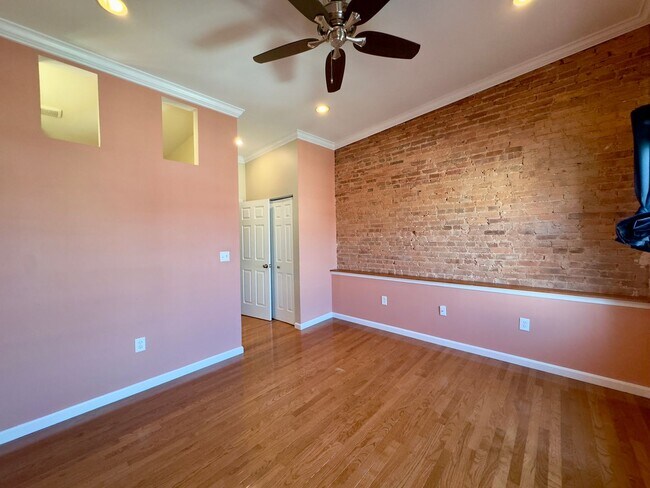 Building Photo - Charming 2BD/3BA Townhome in Highlandtown, Baltimore, MD!