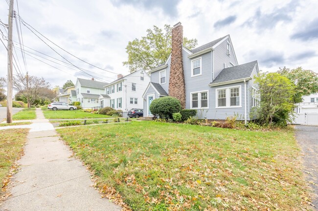 Primary Photo - Charming 3-Bedroom Home in the Heart of Sp...