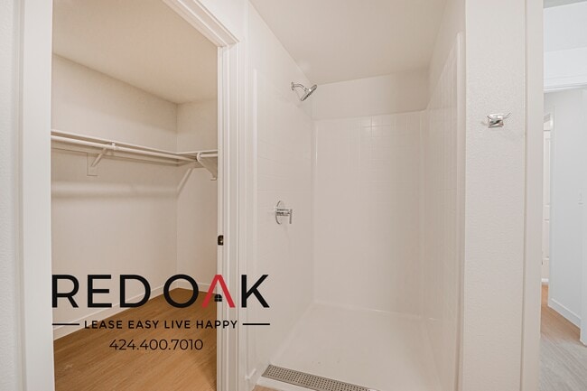 Building Photo - 856 S Gramercy Dr