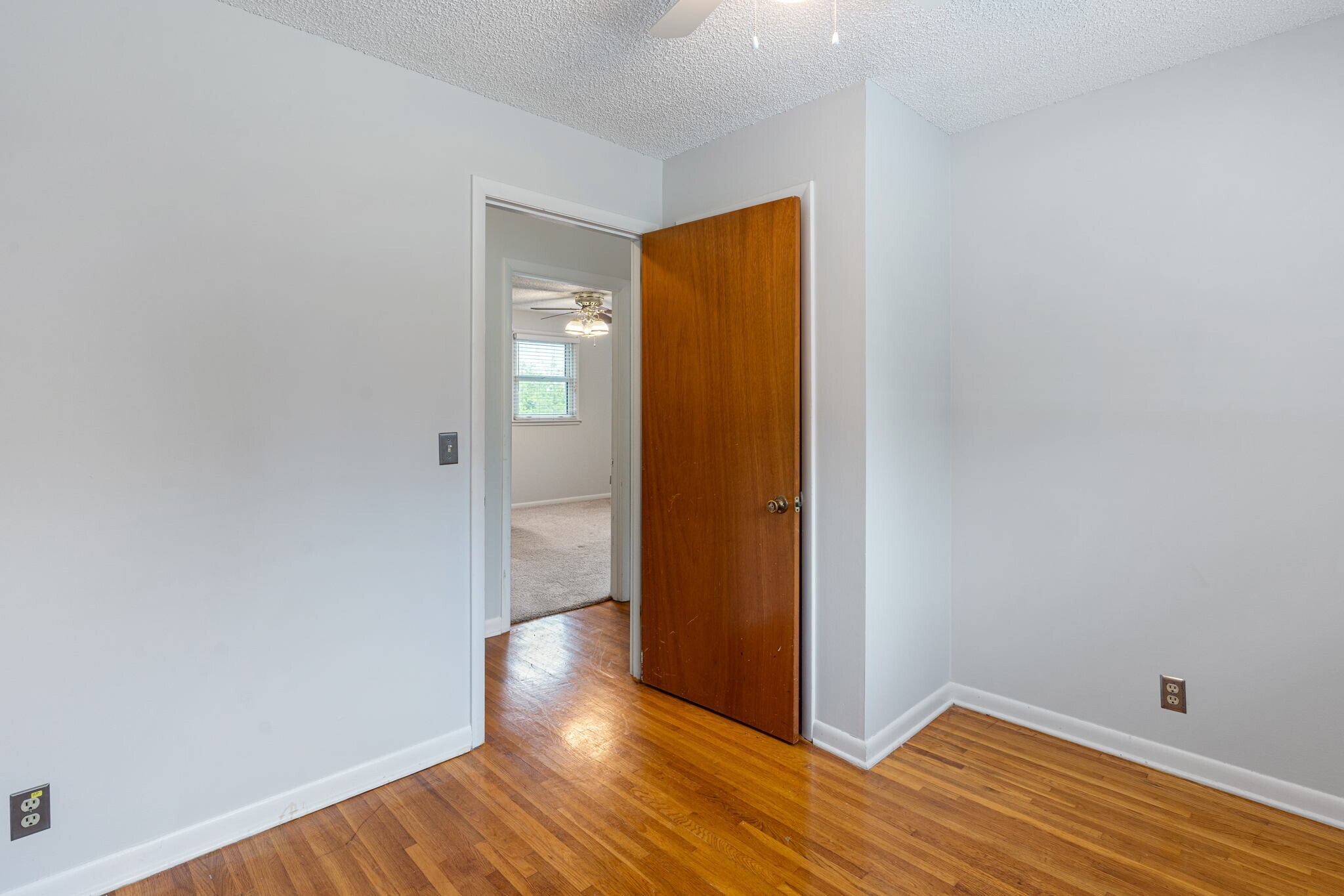 Bedroom 3 door - 3841 Dubois Dr