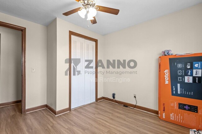 Building Photo - 1 Talbot St