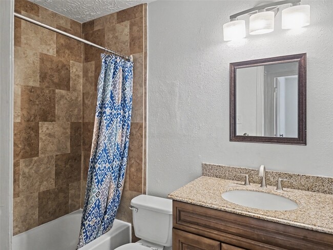 Building Photo - 15223 Peachmeadow Ln