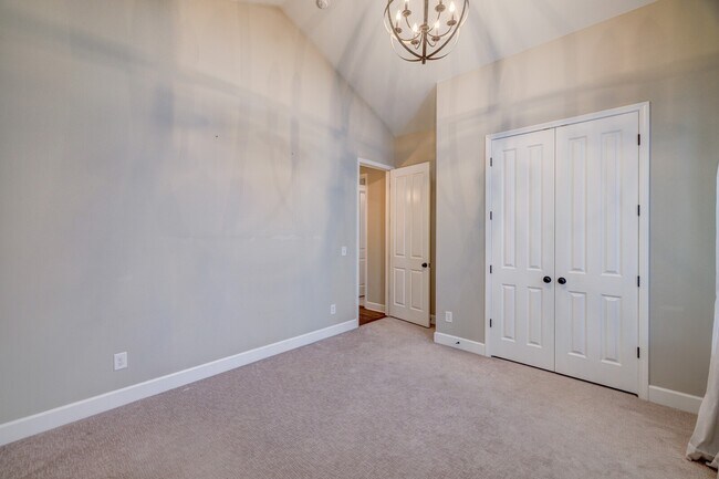 Building Photo - 775 Westcott Ln
