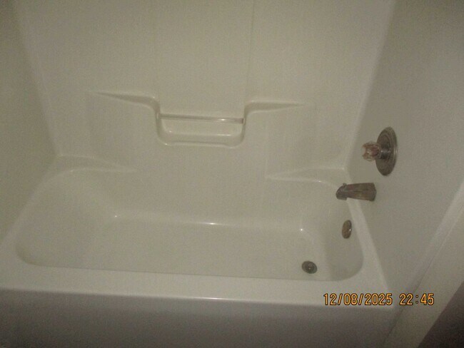 Building Photo - 3713 Countryside Dr