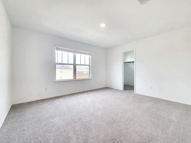 Building Photo - 517 Sour Cherry Ln