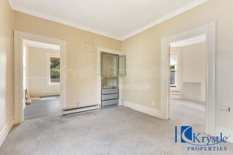 Building Photo - 711 1/2 Carolina St