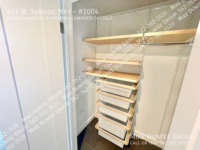 Building Photo - Downtown High-Rise 2 Bedroom at the West O...