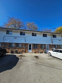 Building Photo - 650-670 S 60th St. (9 Unit)