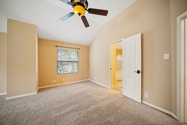 Building Photo - Executive Greenshire Living in Schertz, TX...