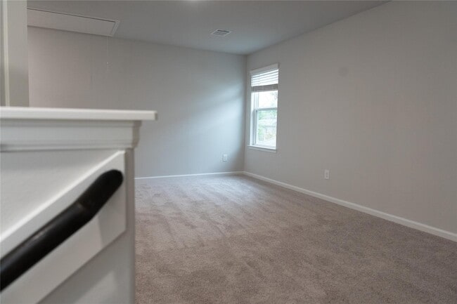 Building Photo - 64 Valiant Ridge Trail
