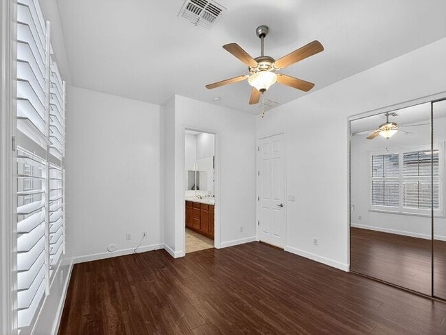 Building Photo - Spacious 3 car garage home at Paseo Trail!