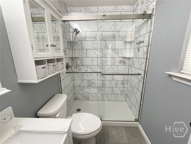 Building Photo - 119 Mustang Dr