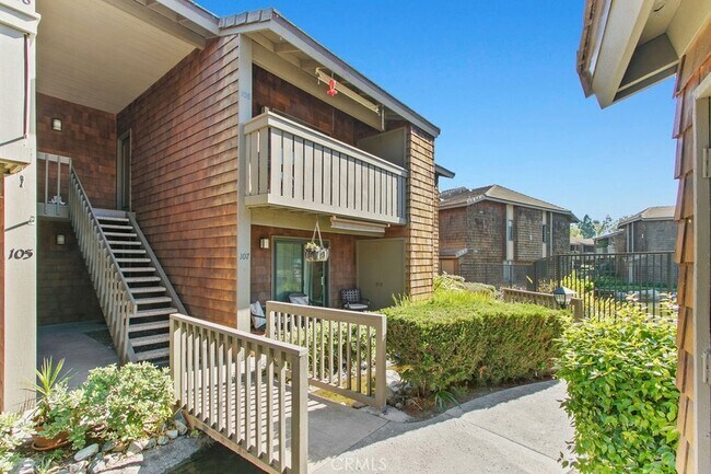 Building Photo - 33852 Del Obispo St