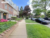 Building Photo - 100-11 Ascan Ave