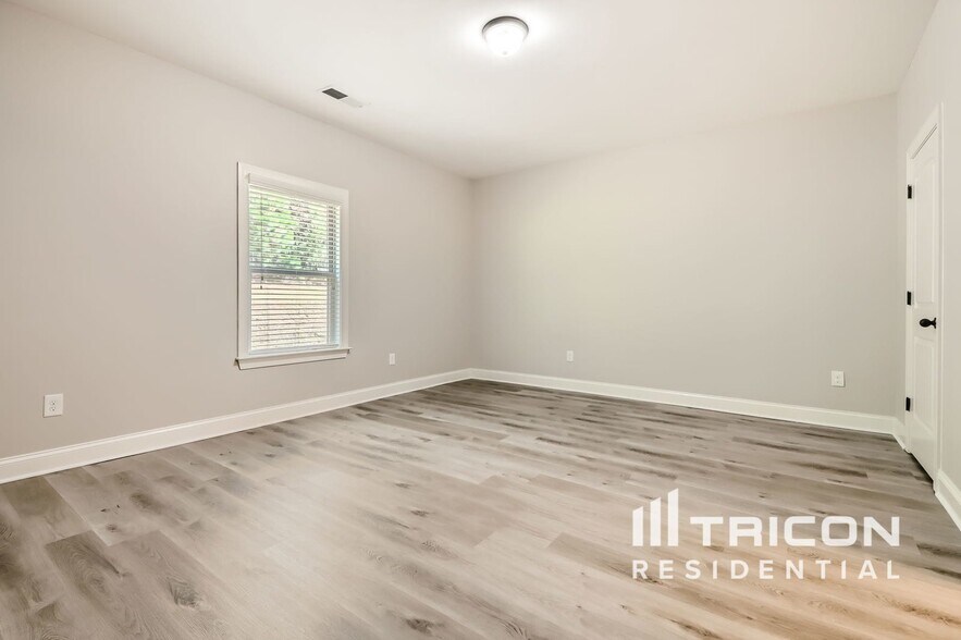 Building Photo - 254 Fannin Ln