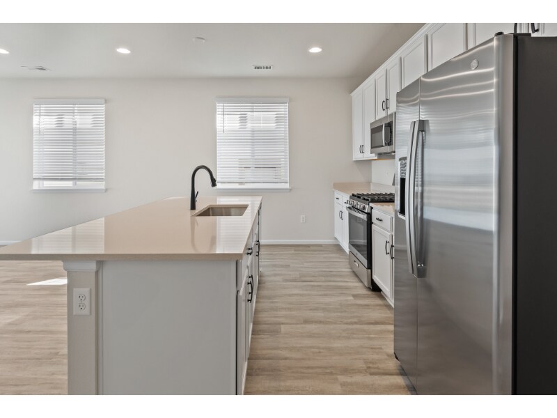 Building Photo - 983 Rustling St