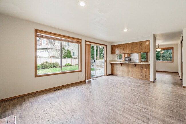 Building Photo - 4521 186th Ave SE