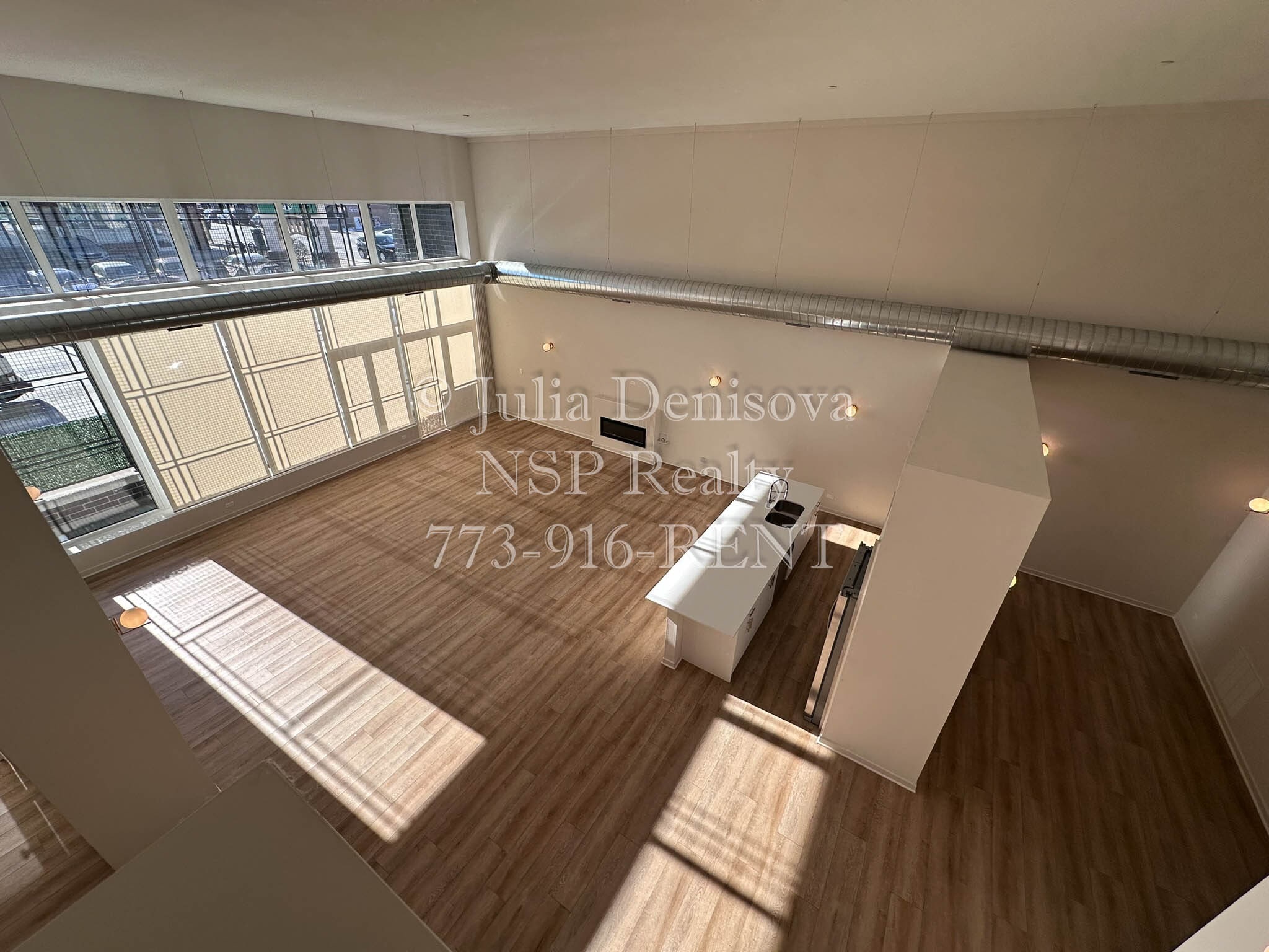 Building Photo - 3207 N Narragansett Ave