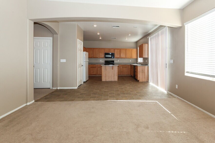 Building Photo - 4926 Quartz Crest St