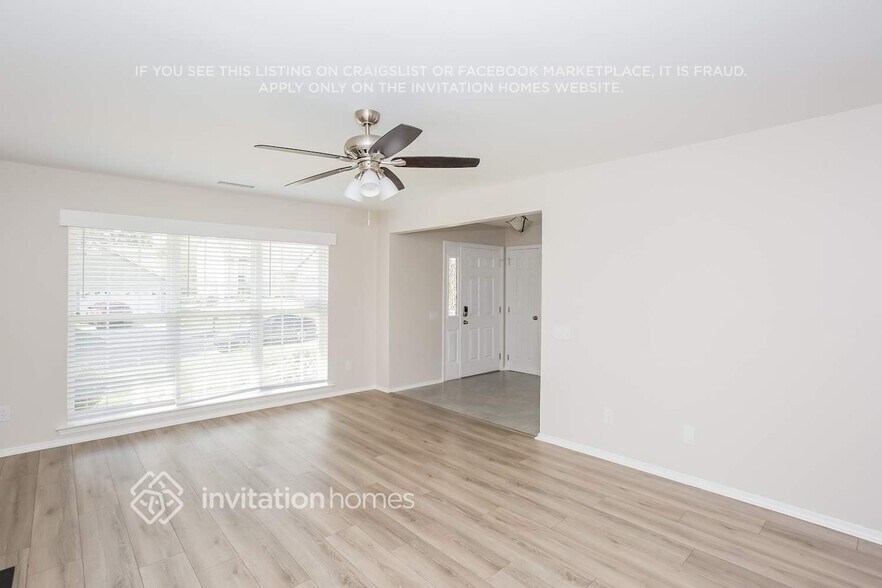 Building Photo - 2121 Mallard Green Pl