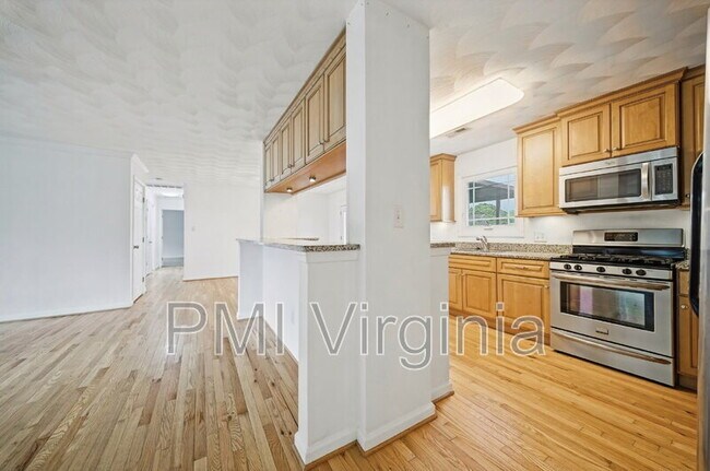 Building Photo - 5389 Susquehanna Dr