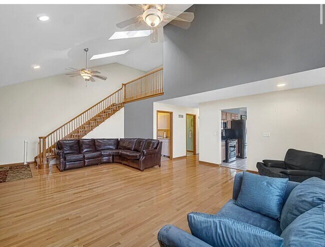 Building Photo - 6708 Tanager St