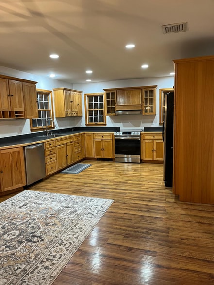 Building Photo - 48 Limekiln Rd