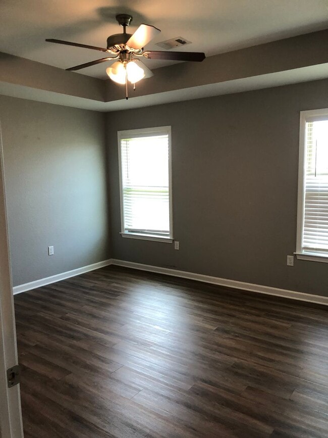 Building Photo - 1905 Rehoboth Cir