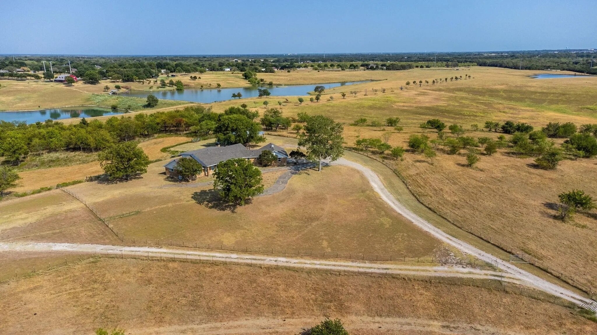 Building Photo - 6200 N Interstate 45 Service Rd