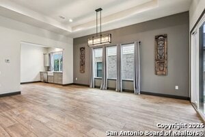 Building Photo - 661 inner