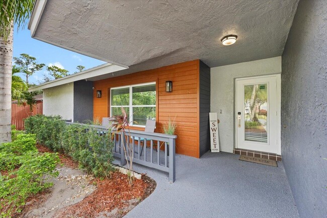 Building Photo - 5136 Beechwood Rd