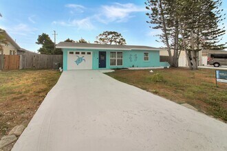 Building Photo - South Venice Annual Home for Rent