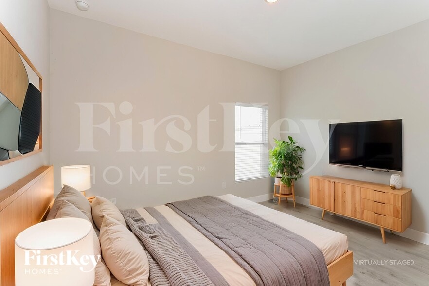 Building Photo - 135 Ferguson St