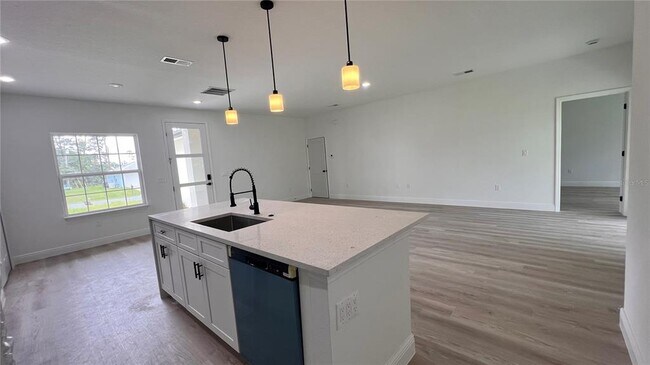 Building Photo - 3360 SW 129th Loop